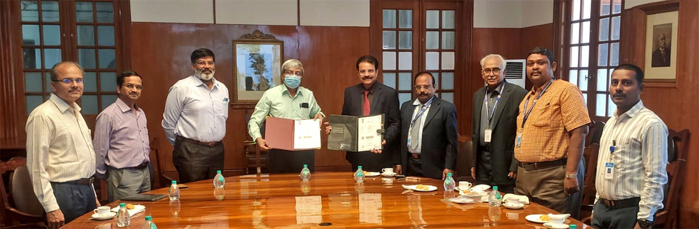 MoU signing ceremony between VMRF and IIS
